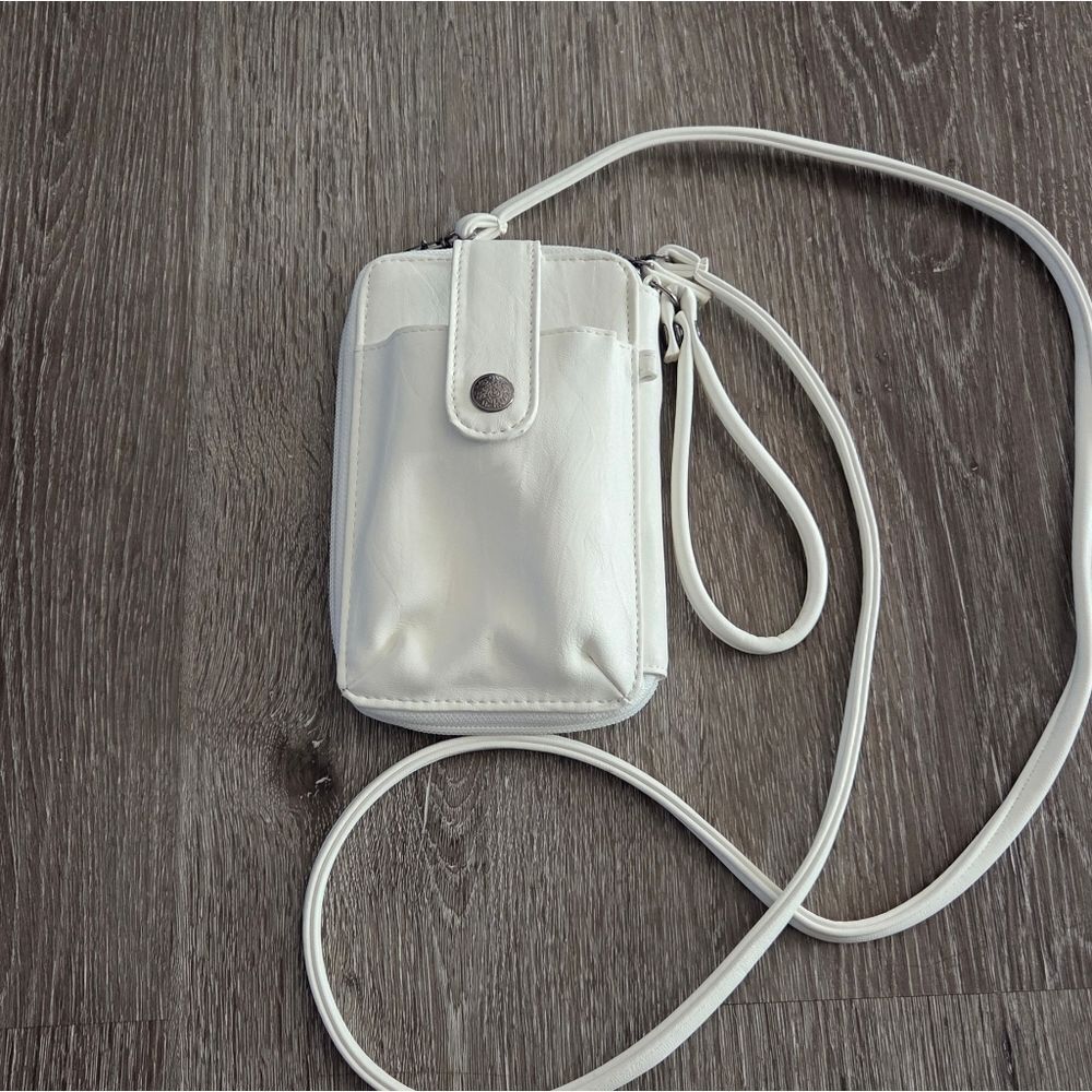 Safe Keeper White Crossbody/Wristlet Horizontal Purse
